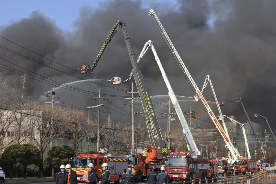 Mega-Feuer in Autoteilefabrik: Mindestens elf Arbeiter sterben