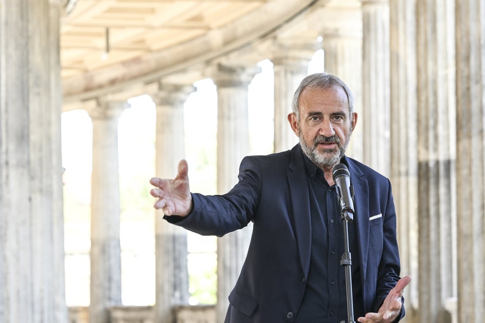 Hermann Parzinger möchte den zusätzlichen Schließtag rückgängig machen.