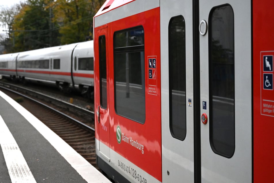 Pendlerfrust vorprogrammiert: Hier fahren wochenlang nur Busse statt S-Bahnen