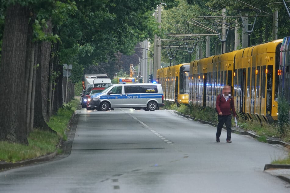 Die Stübelallee wurde vorübergehend voll gesperrt.