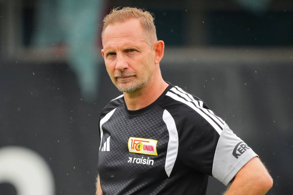 Mauro Lustrinelli (50) konnte bislang keine großen Erfolge mit der Umstellung auf die Viererkette feiern.