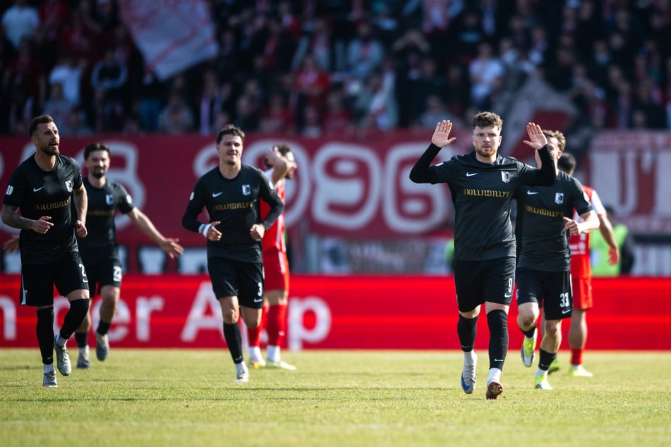 Ausgerechnet Maxime Langner - im Sommer von Erfurt nach Leipzig gewechselt - traf für die Gäste in den schwarzen Trikots.