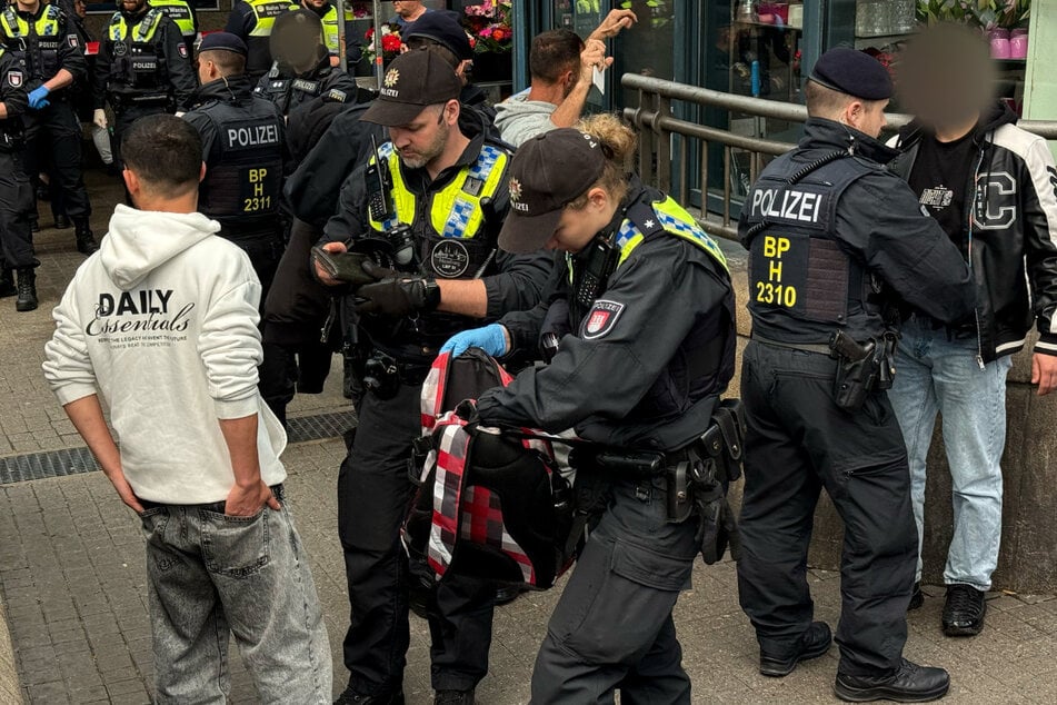 Die Polizei führte am Hamburger Hauptbahnhof erneut eine Kontrolle durch.