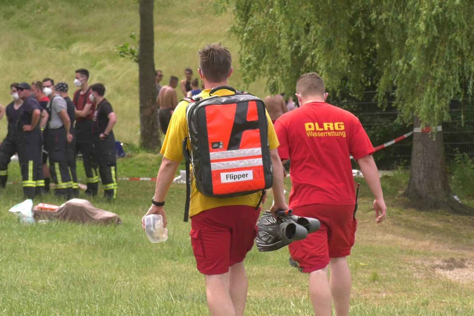 Am Samstag hat ein Badeunfall am Fühlinger See in Köln einen Großeinsatz ausgelöst. Am Nachmittag ist ein lebloser Mann aus dem Wasser gezogen worden.