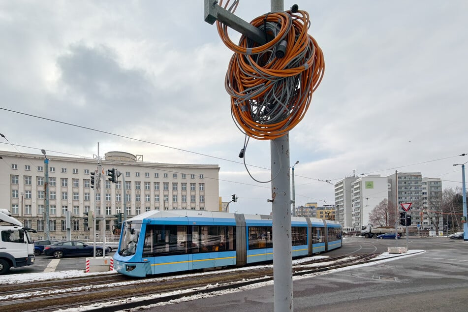 Die ersten Vorbereitungen am Falkeplatz laufen schon.