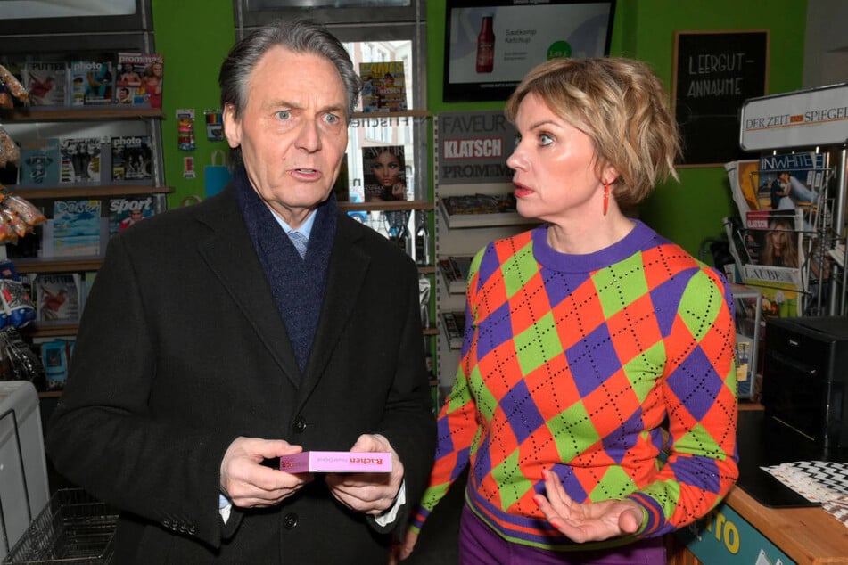 Yvonne bittet Joachim im Kampf gegen Zoe um Hilfe.