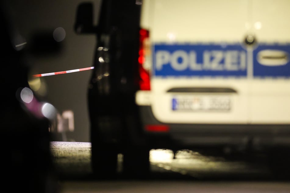 Im Salzlandkreis wurden drei Menschen bei einem Unfall verletzt. (Symbolbild)