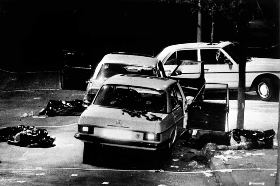 Bei der Entführung von Arbeitgeberpräsident Hanns-Martin Schleyer 1977 wurden dessen Fahrer und drei Leibwächter von den Terroristen erschossen.