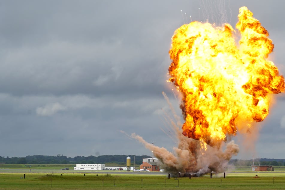 Explosion auf Bundeswehr-Stützpunkt! Das steckt dahinter