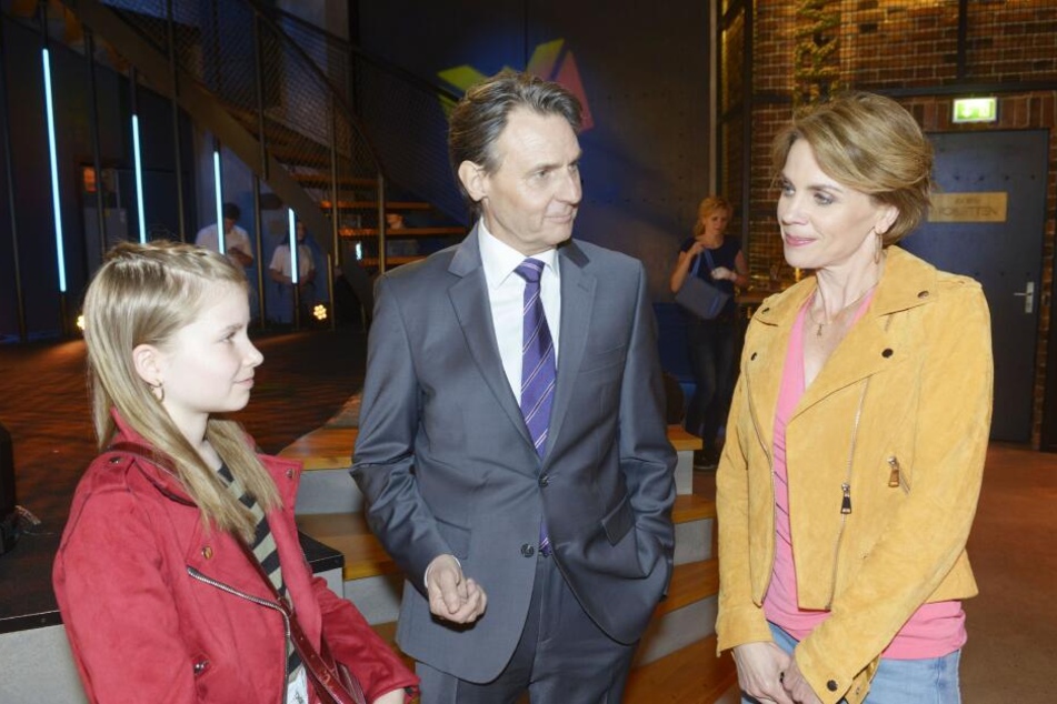 Werden Jo, Yvonne und Johanna etwa doch noch eine richtige Familie?