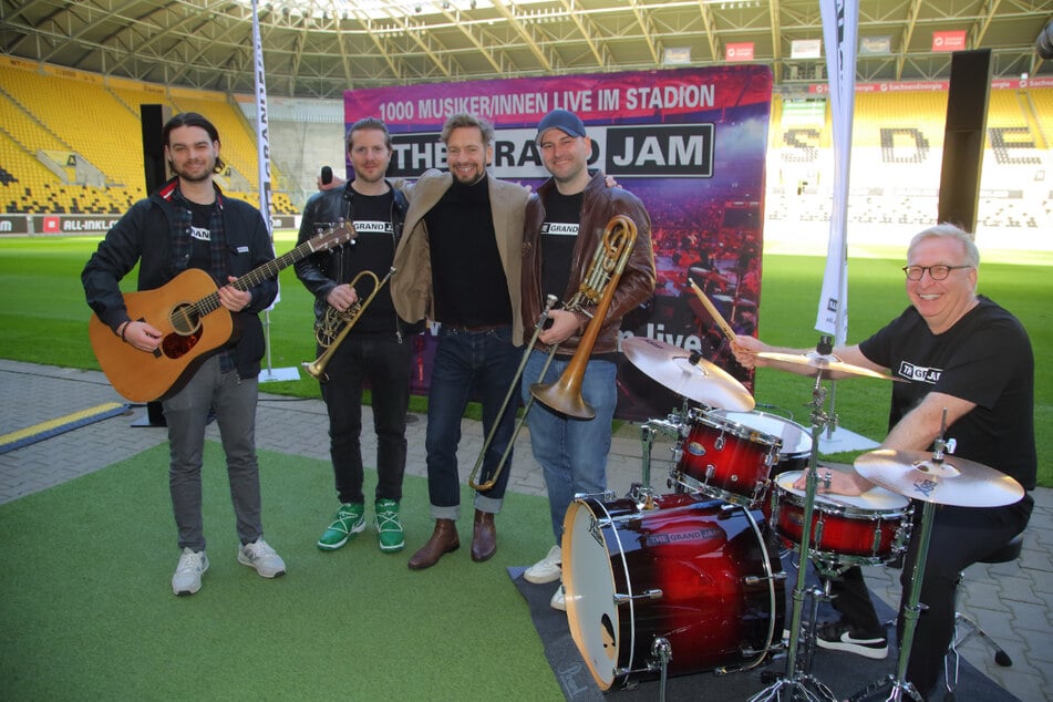 Im Dresdner Rudolf-Harbig-Stadion findet das Musik-Event "The Grand Jam" statt.