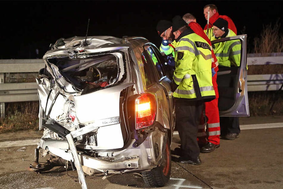 Für das Ehepaar Petra (†57) und Wolfram S. (†61) aus Stollberg im Opel kam jede Hilfe zu spät.