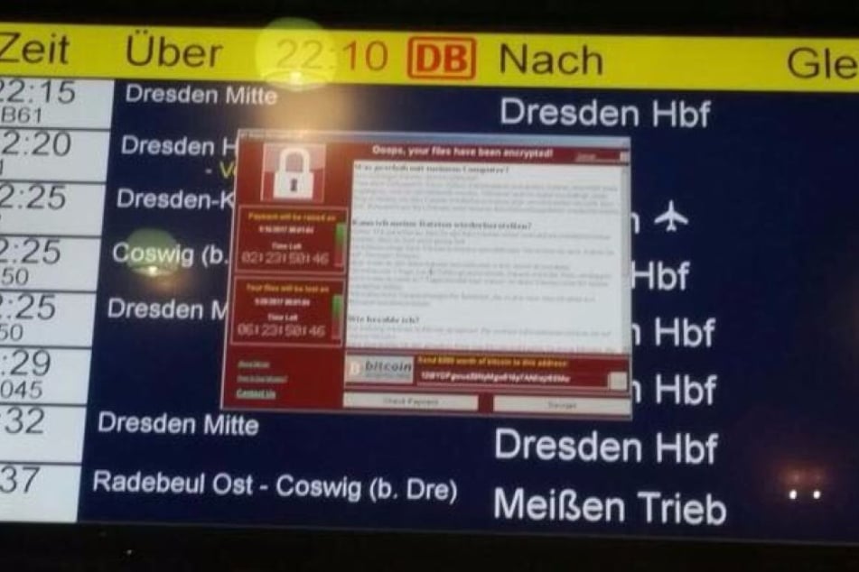 Die Anzeigetafel am Bahnhof Neustadt war versperrt mit einem roten Fenster.