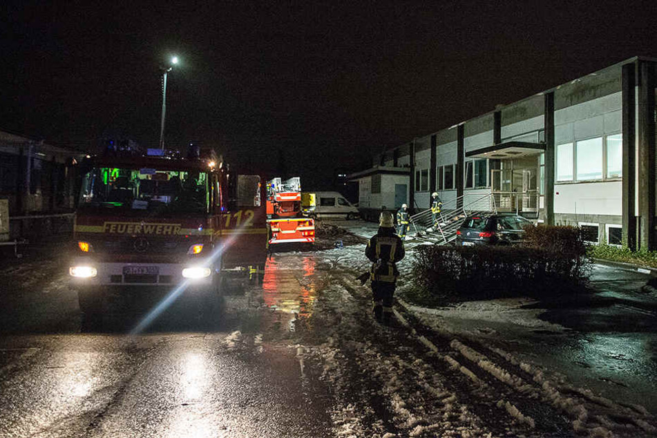 Mit 26 Einsatzkräften rückte die Feuerwehr Bielefeld an.