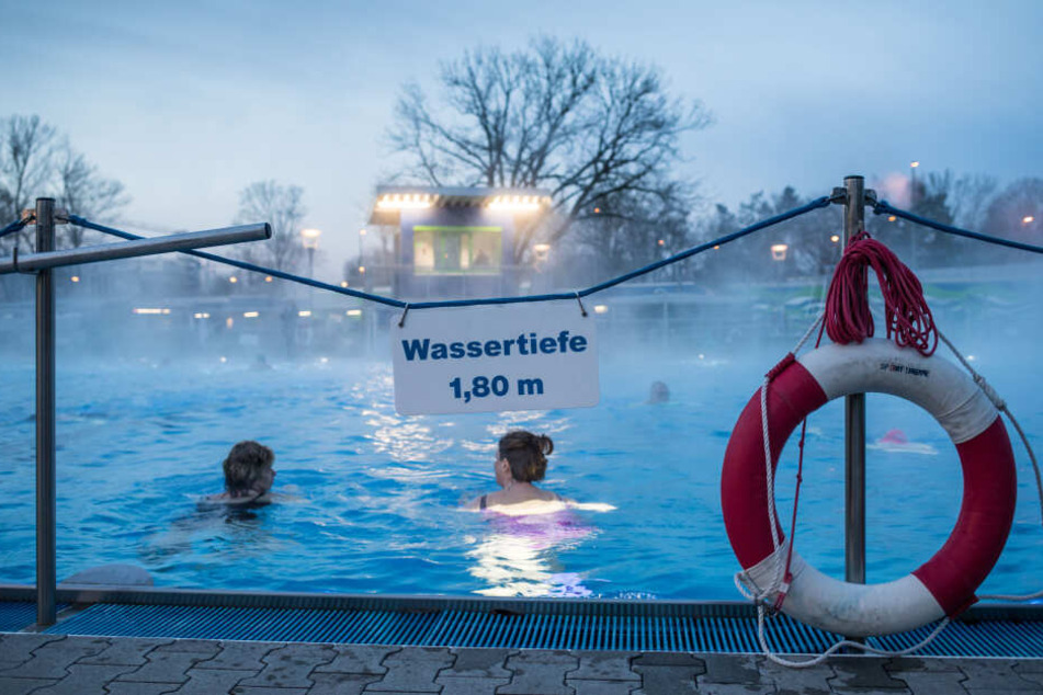 Rund drei Grad Lufttemperatur werden am Samstagmorgen zur Freibad-Eröffnung erwartet.