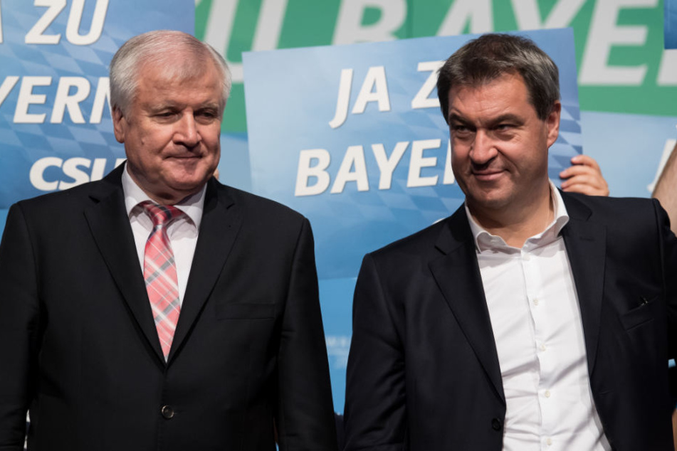 Markus Söder (r) will vor allem Stabilität. Horst Seehofer will er nicht als Bundesinnenminister verdrängen. (Archiv)