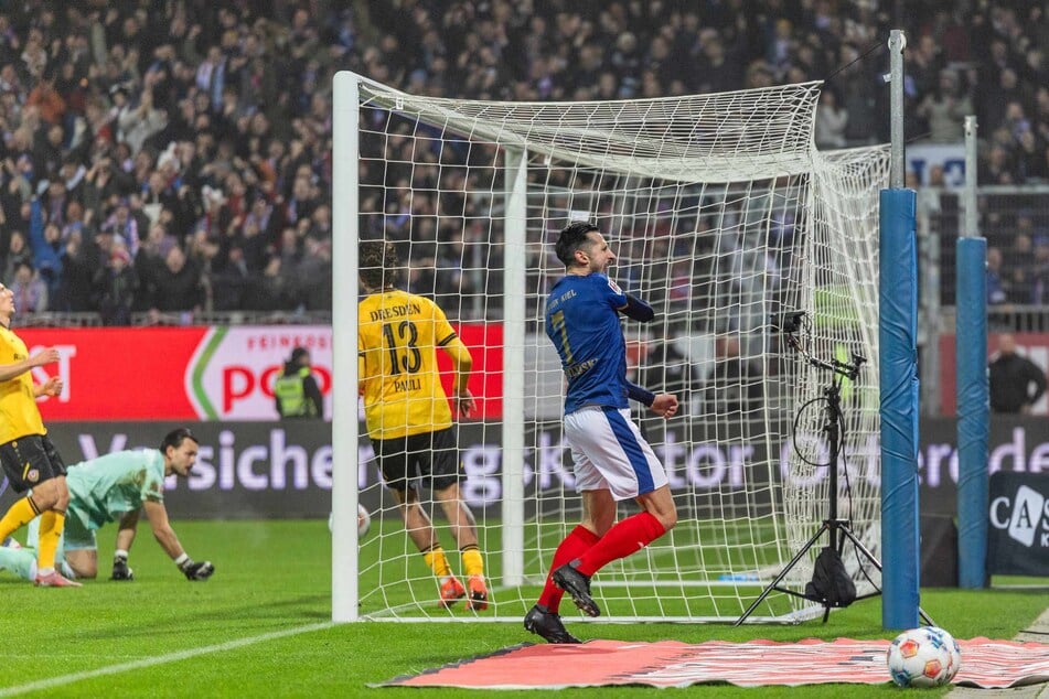 Der 33. von 34 Gegentreffern in der Hinrunde war der Kieler Ausgleich zum 2:1 am Samstag. Steven Skrzybski (v.) legte auf, Phil Harres traf.