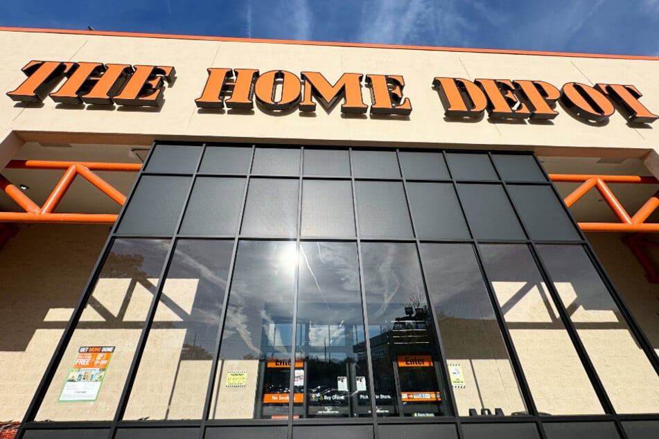 Customers are losing it over these Home Depot deals on Monday, November 17