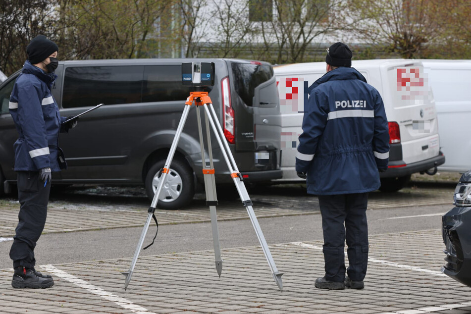 Beamte der Spurensicherung waren am Donnerstagmorgen am Tatort.