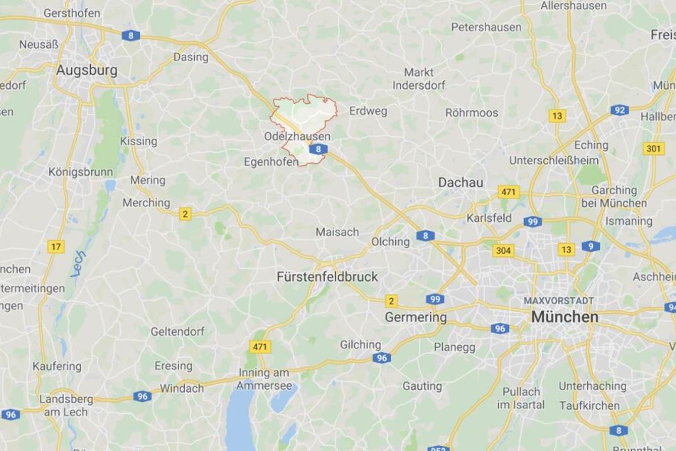 Auf der Autobahn 8 bei Odelzhausen ist es in Bayern zu einem folgenschweren Unfall gekommen.