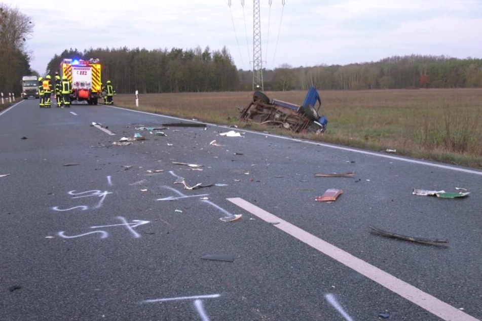 Der Fahrer des SUV starb in Folge des Frontalzusammenstoßes.