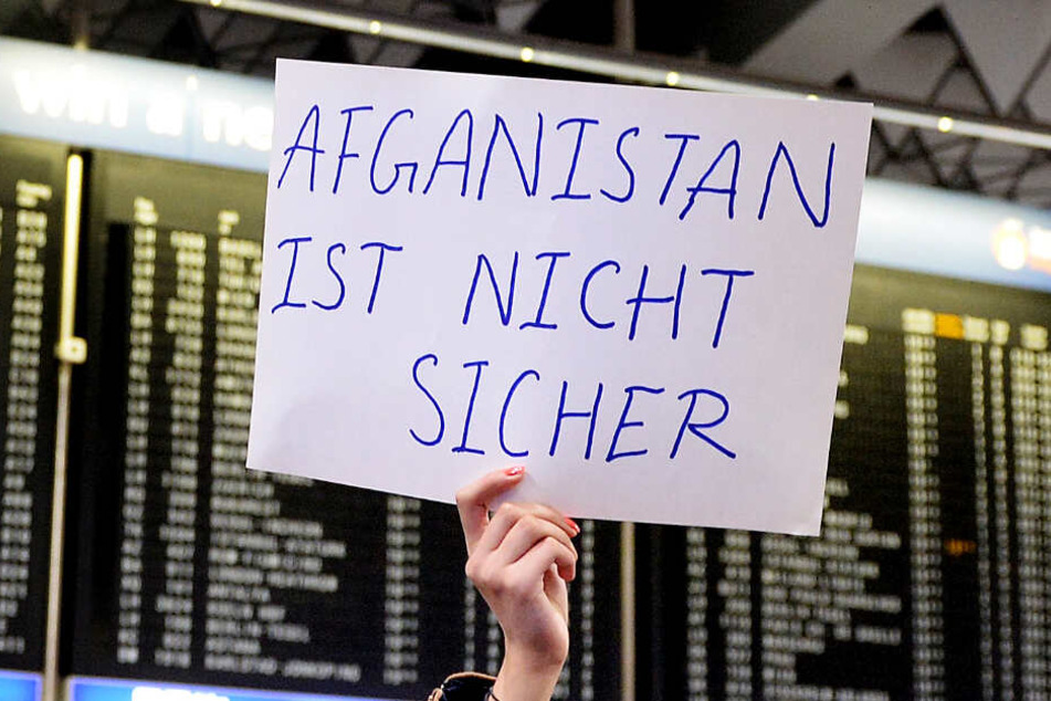 Abschiebungen nach Afghanistan sind umstritten (Symbolbild).