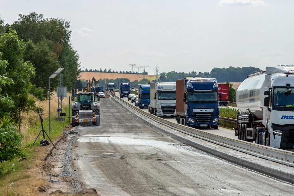 Eine Baustelle auf der A72 sorgt für Verkehrsbehinderungen rund um Stollberg.