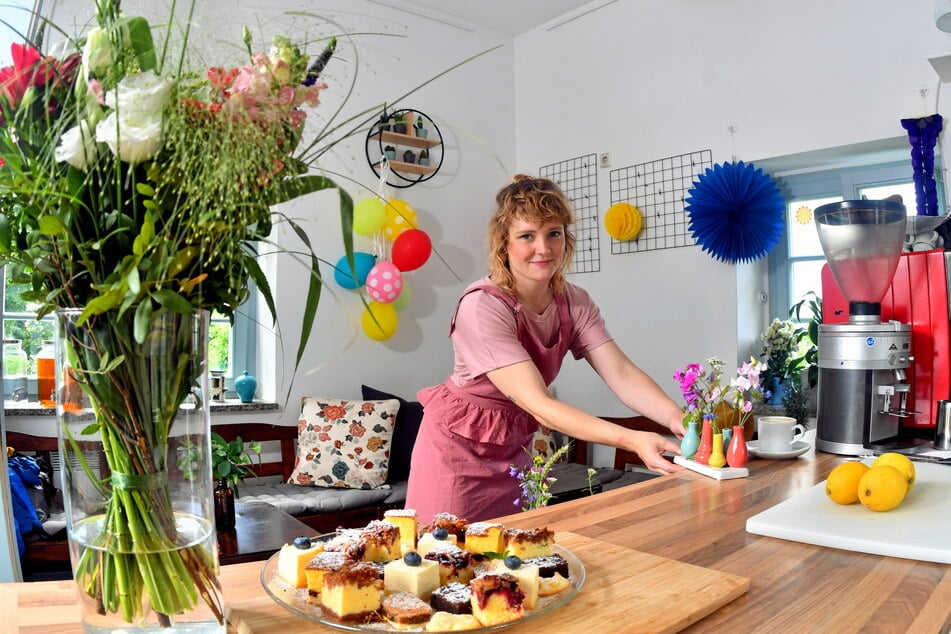 "Minou"-Chefin Susanne Pelz backt den Kuchen für ihre Gäste selbst.
