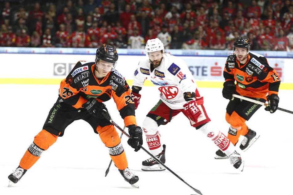 Dominik Grafenthin (l.) trägt jetzt Schwarz und Orange. Seine Grazer flogen im Halbfinale erst gegen den späteren Meister Klagenfurt raus.