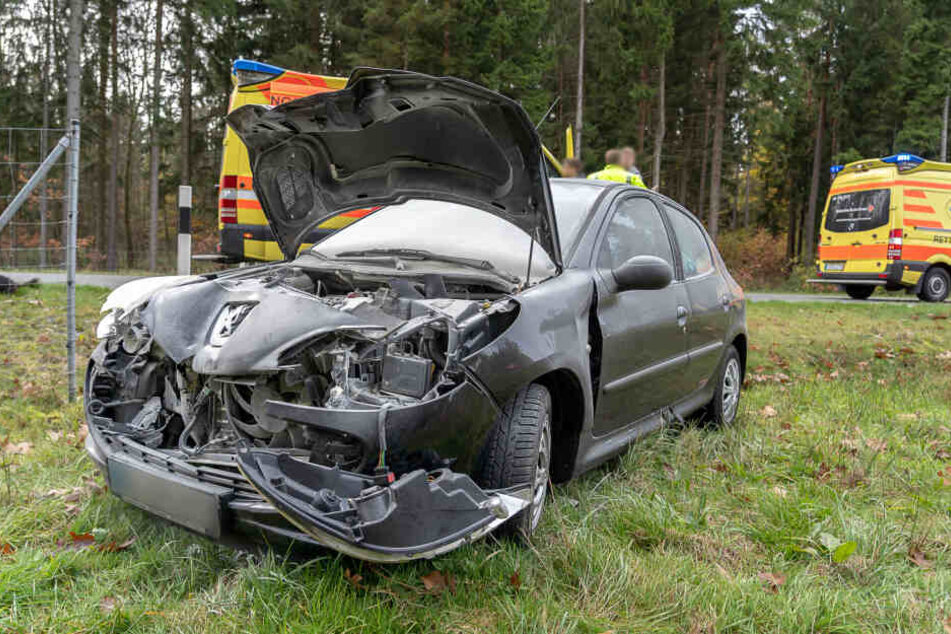 Bei dem Unfall entstand Sachschaden in Höhe von etwa 15.000 Euro.