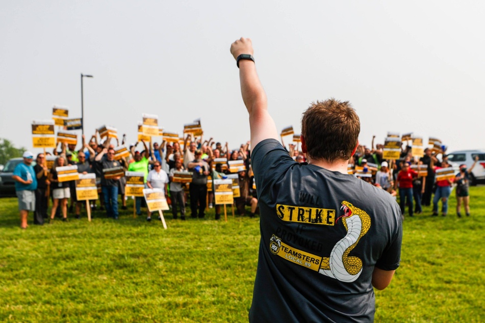 Teamsters conduct a practice strike outside Worldport, the largest sorting and logistics facility in America.