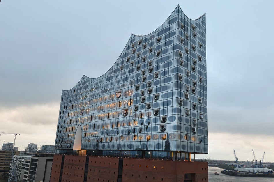 Am Mittwoch wurde der 25-millionste Besucher auf der Aussichtsplattform der Elbphilharmonie gezählt.