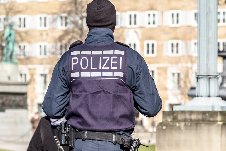 Um Schülern und Lehrern ein gutes Gefühl zu geben, zeigte die Görlitzer Polizei am Donnerstag vor der Oberschule Präsenz. (Symbolbild)