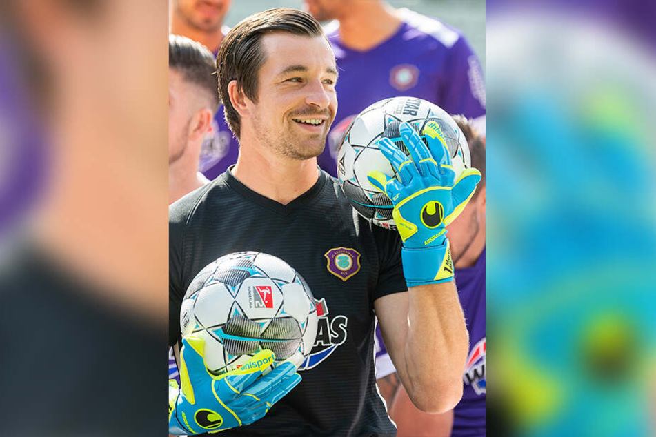 Alles fest im Griff: Martin Männel wird auch in die neue Saison als Nummer 1 gehen.
