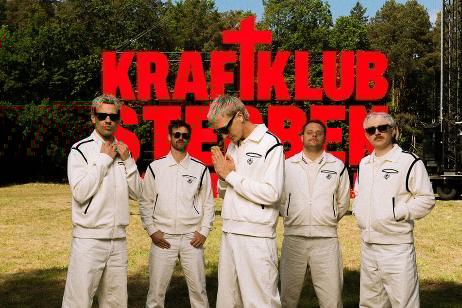 Kraftklub feiert mit "Sterben in Karl-Marx-Stadt" das Leben