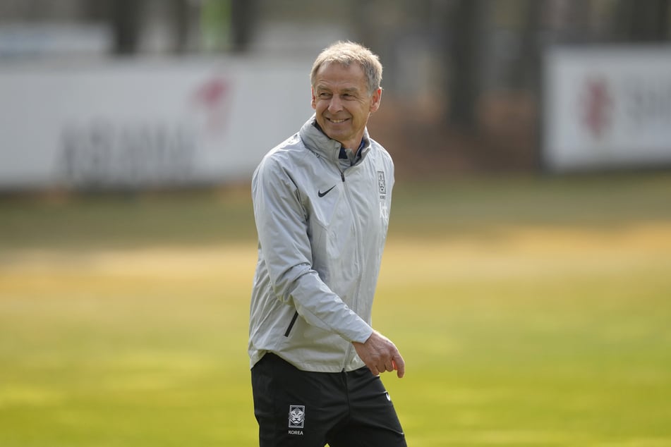 Jürgen Klinsmann (58) steht seit diesem Jahr für Südkorea an der Seitenlinie.