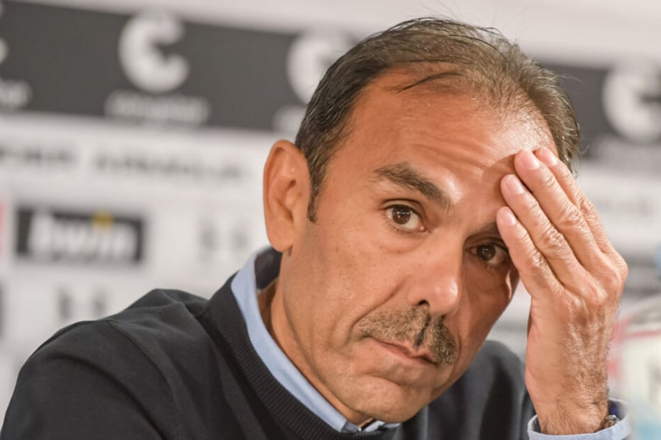 St. Paulis Trainer Jos Luhukay zerbricht sich den Kopf über die Aufstellung.