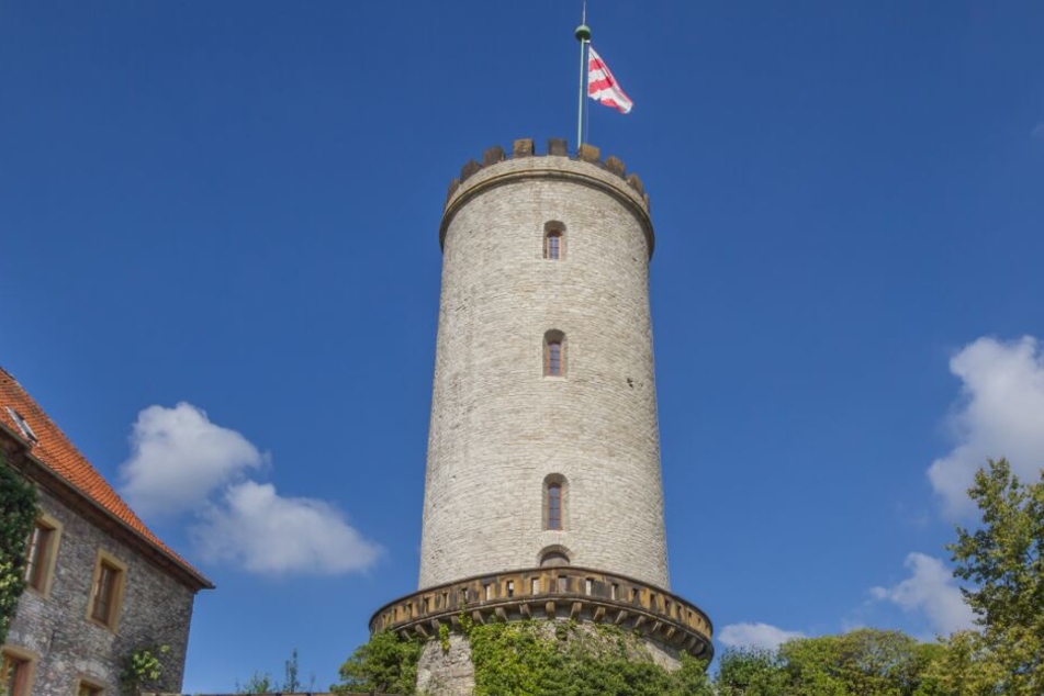 Unbekannte Täter sind in die Sparrenburg eingedrungen.