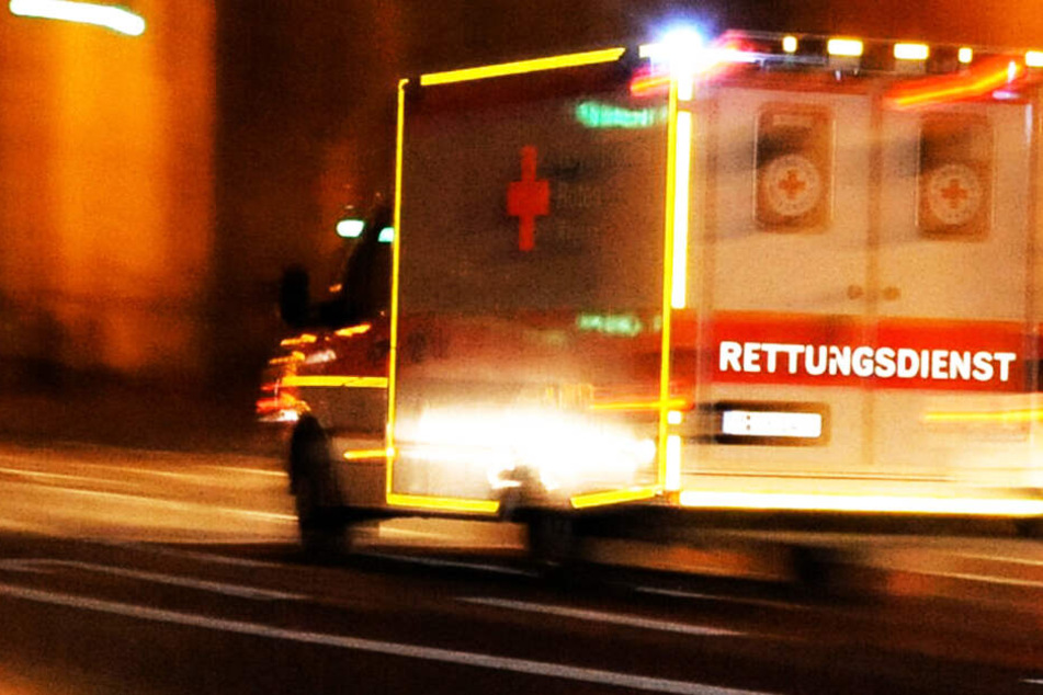Die Rettungskräfte konnten das Leben des jungen Mannes nicht retten. (Symbolbild)