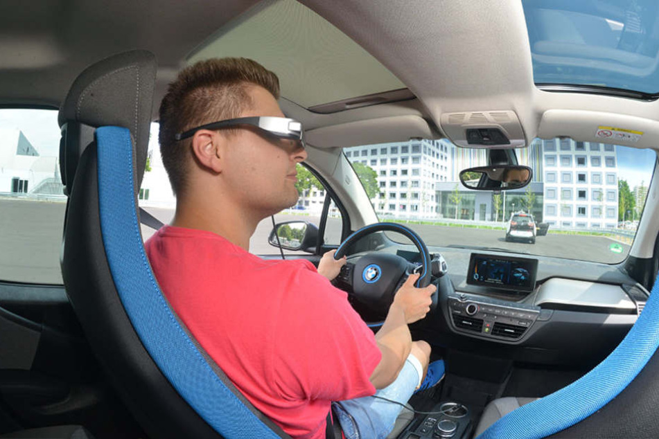 Mit diesem BMW i3 testen die Forscher unter anderem
Fahrerassistenzsysteme.