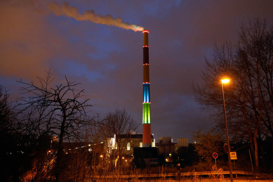 Mit einer neuen LED-Konstruktion soll die Esse jetzt endlich beleuchtet werden.