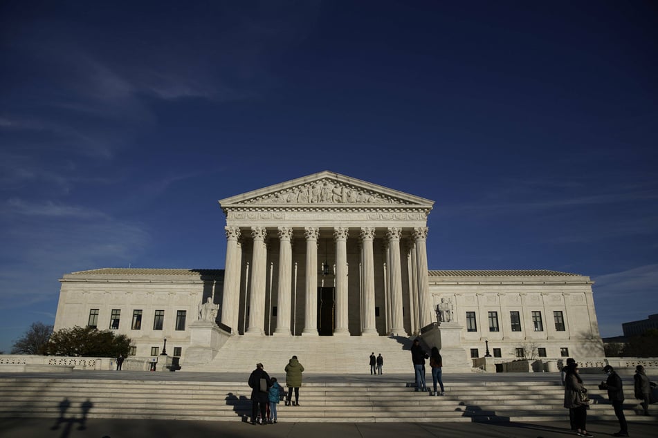 Federal greenhouse gas regulations are at stake in landmark Supreme Court case