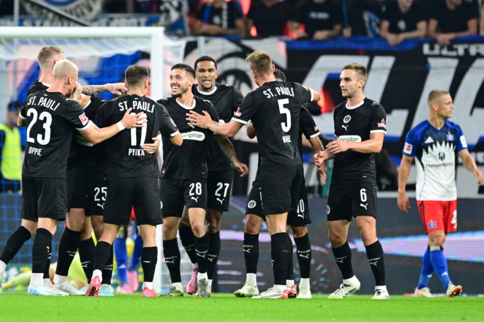 Im Stadtderby-Hinspiel durfte der FC St. Pauli jubeln, während dem HSV nichts als Enttäuschung blieb.