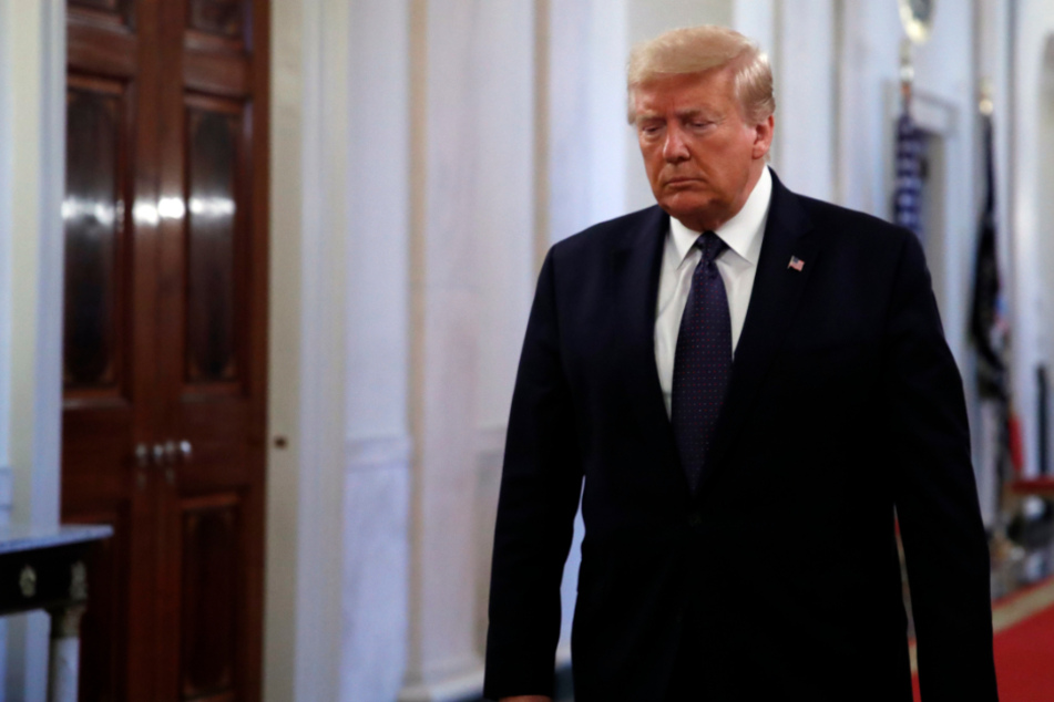"Lügen und pure Fiktion": Trump teilt schon wieder mächtig aus