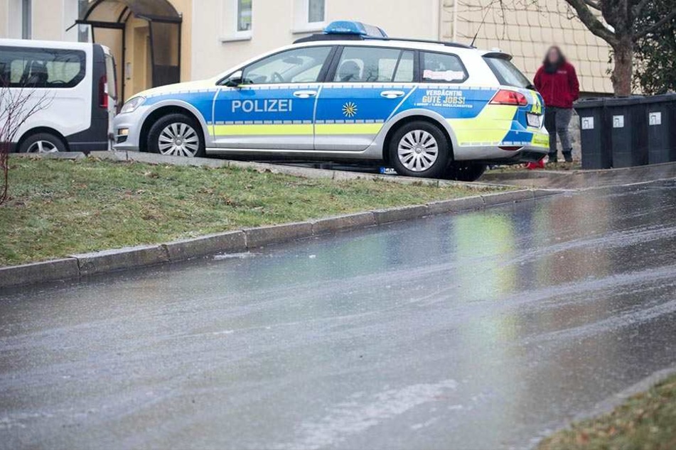 Spiegelglatte Straßen in Zwönitz.