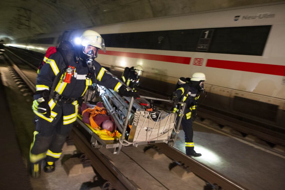 180 Rettungskräfte beteiligten sich an der Übung und probten den Ernstfall.