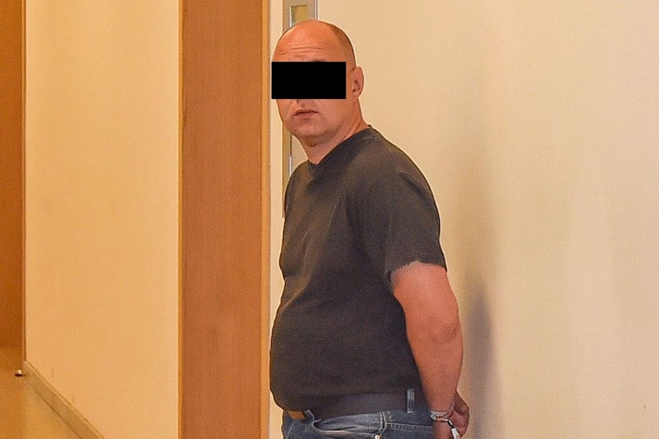 Mike M. (39) soll laut Urteil Schmerzensgeld an sein Opfer zahlen.