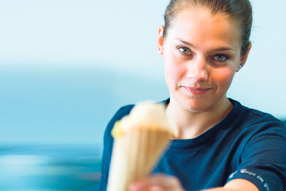 Eis gefällig? Viele Jugendliche wollen sich im Sommer was dazuverdienen. Doch Ferienjobs für Schüler sind rar.