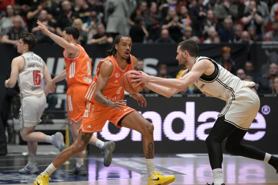 Bester Chemnitzer war erneut Kevin Yebo (30) mit zwölf Punkten und neun Rebounds.