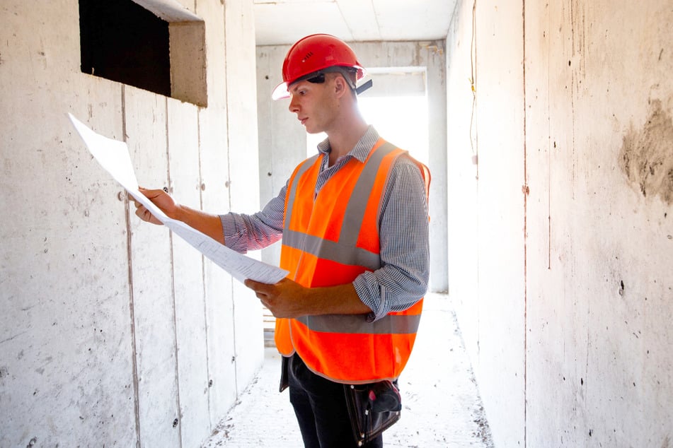 Bauleiter (m/w/d) können mit ihrer Arbeit für die KPM-Bau GmbH eine vielfältige Karrierechance ergreifen.